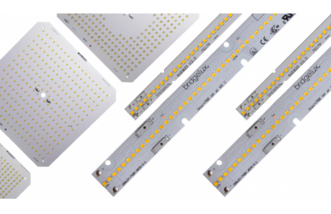 New Linear and Square Modules include up to 200 lumens/watt (lm/W), new 2700K standard CCT options